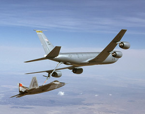 Air-force-KC-135-Refuels-F-22A.jpg